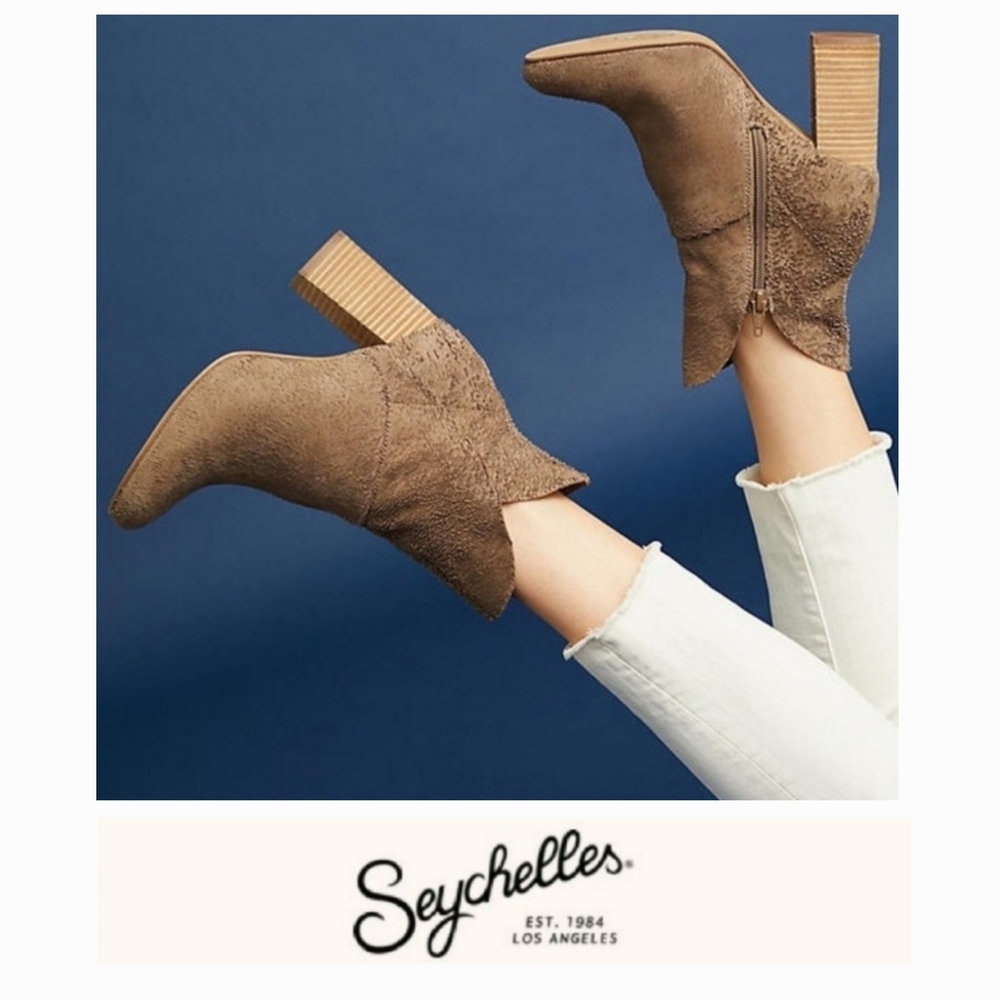 Modern Chic Seychelles Textured Suede Ankle Booties